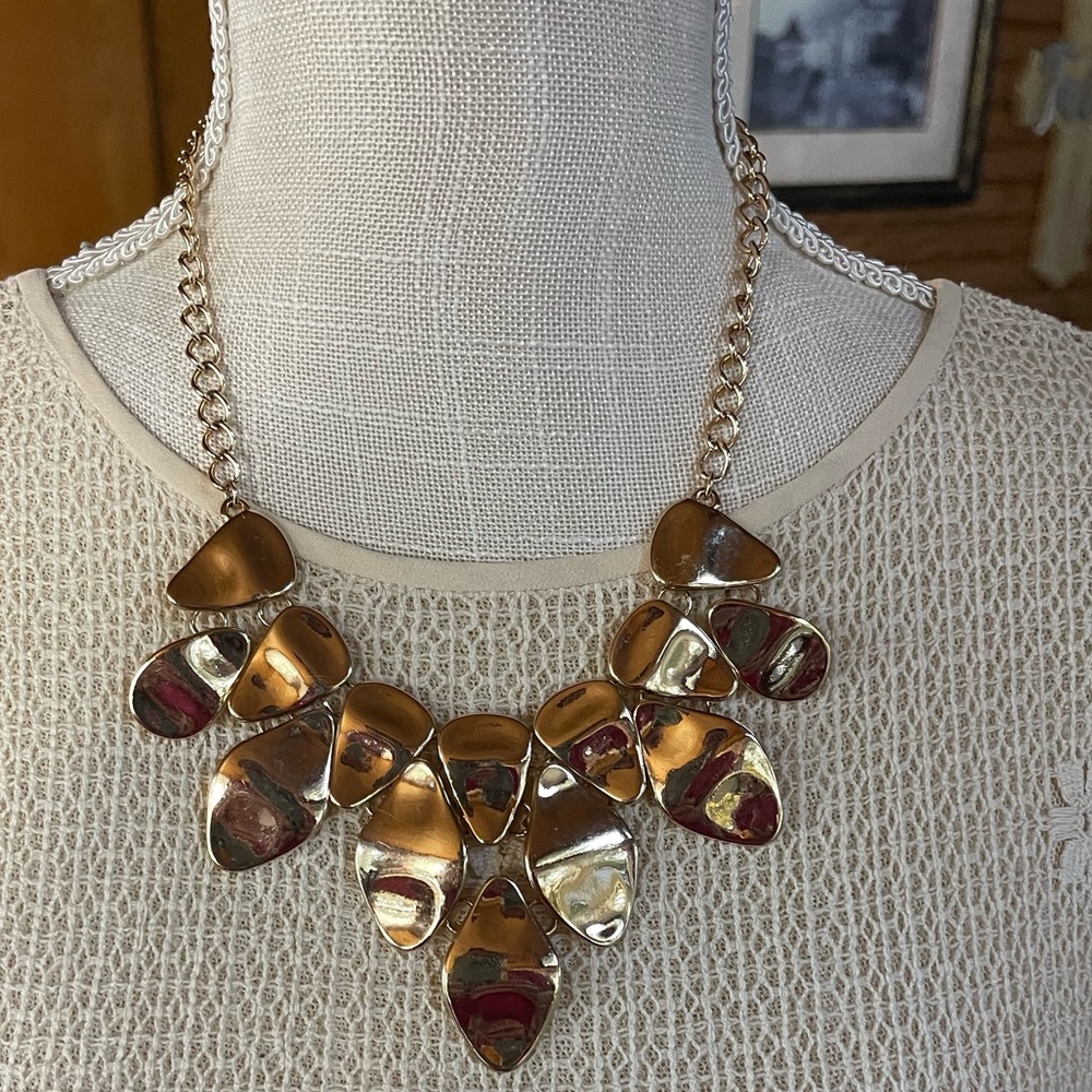 Signed Natasha Couture Gold Tone Statement Bib Necklace - Picture 1 of 6